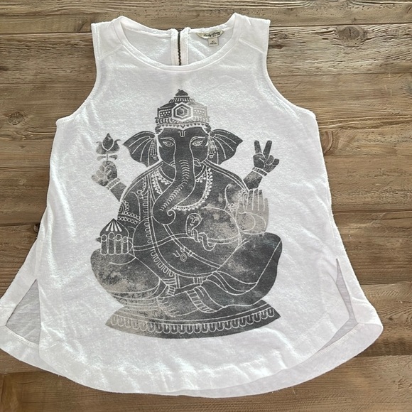 Lucky Brand Elephant Graphic Peace Tank Size XS - Picture 2 of 5